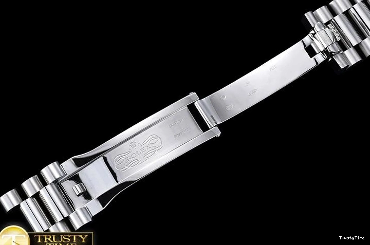 0202 RDD0203 – DayDate 40mm EasyMatch 669